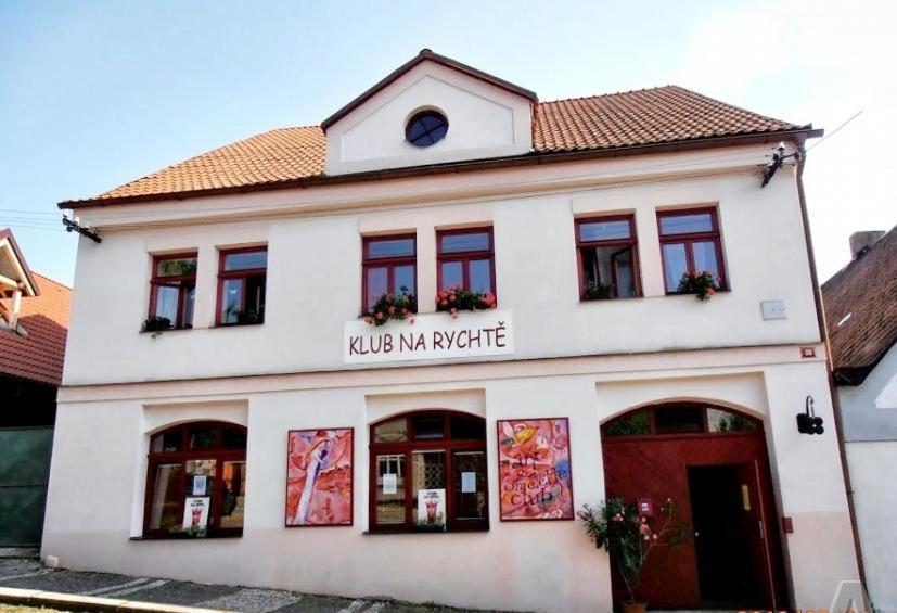 Rychta Bed & Breakfast Rataje nad Sazavou Luaran gambar