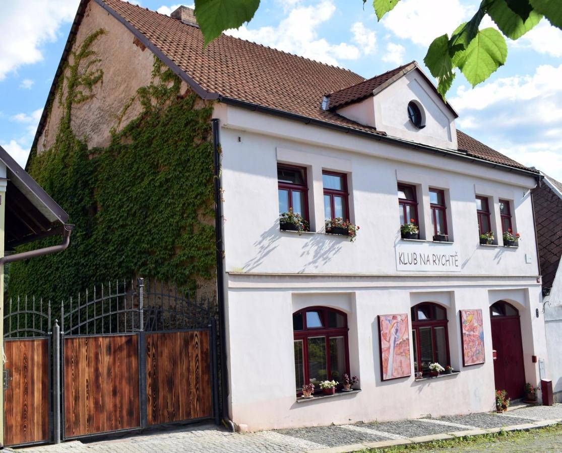 Rychta Bed & Breakfast Rataje nad Sazavou Luaran gambar